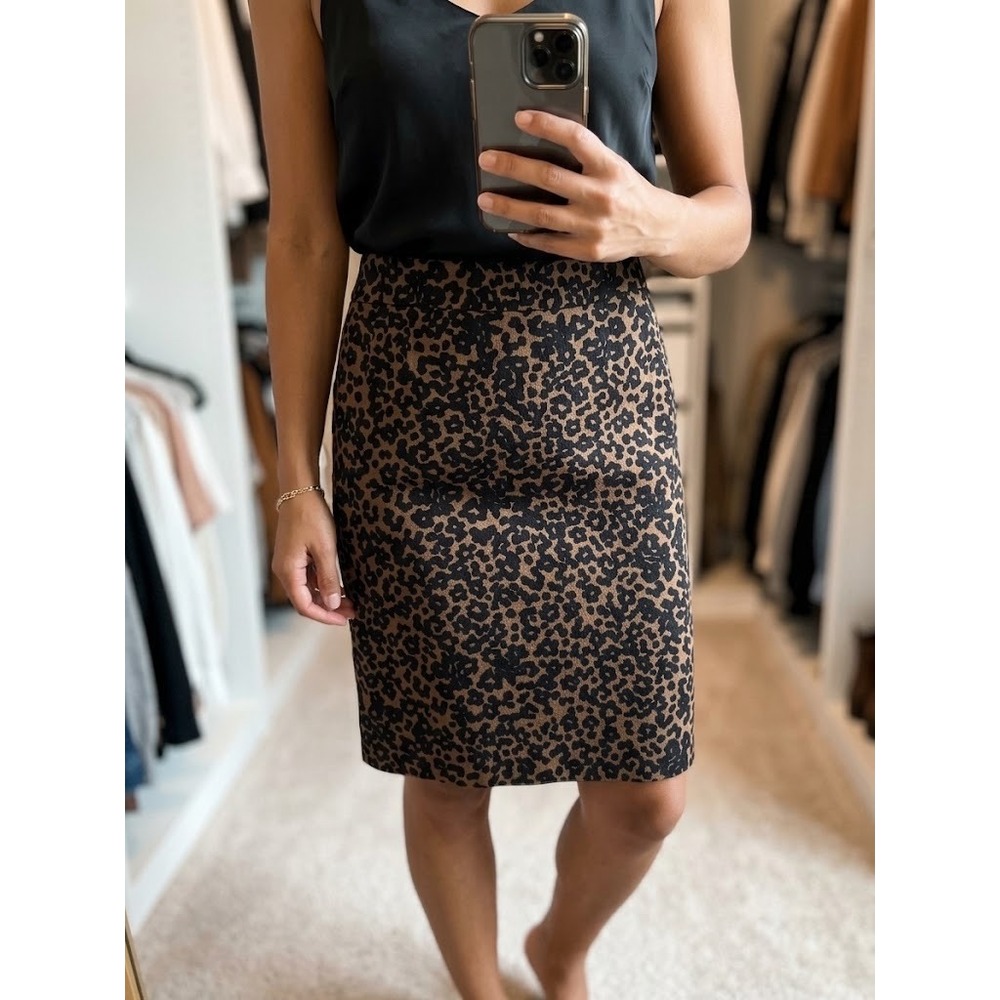 NWOT Banana Republic Animal Print Black Brown Pencil Skirt Size 2